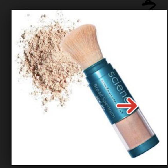 Colorescience Mineral Sunscreen Foundation SPF20 Tan Golden - Picture 5 of 9